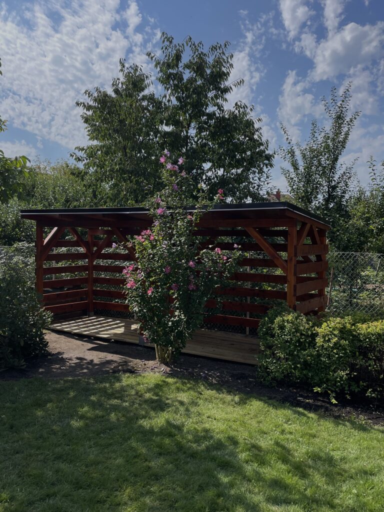 Zahradní přístřešek